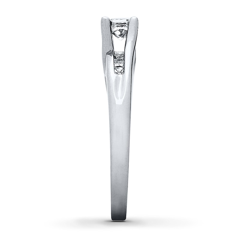 Main Image 2 of Previously Owned Engagement Ring 1/2 ct tw Princess-cut Diamonds 14K White Gold
