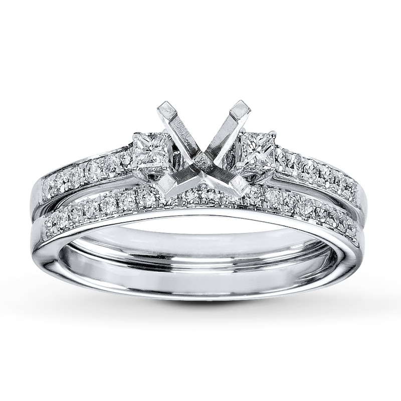 Main Image 1 of Previously Owned Diamond Bridal Setting 1/3 ct tw Round 14K White Gold