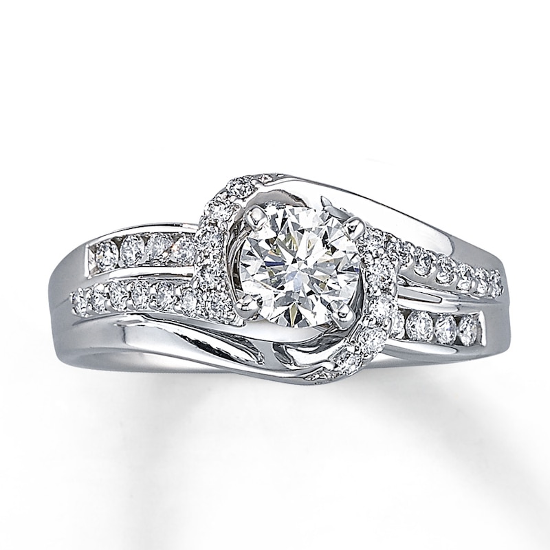 Main Image 1 of Previously Owned Engagement Ring 5/8 ct tw Round-cut Diamonds 14K White Gold
