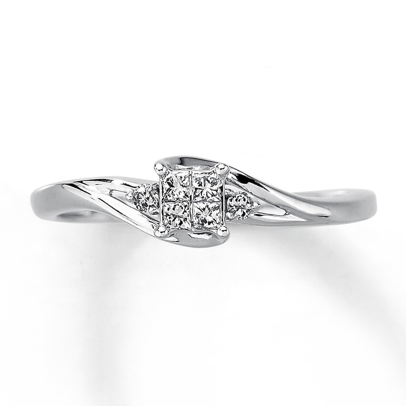 Previously Owned Engagement Ring 1/8 ct tw Princess & Round-cut Diamonds 10K White Gold