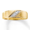 Thumbnail Image 1 of Previously Owned Men's Wedding Band 1/10 ct tw Round-cut Diamonds 10K Yellow Gold