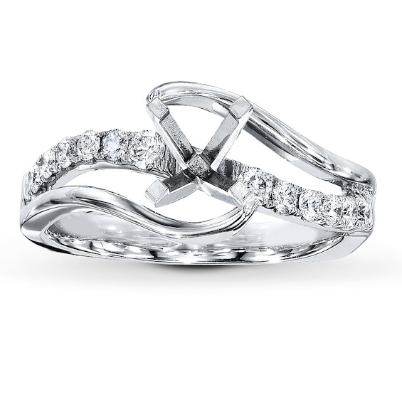 Previously Owned Hearts Desire Setting 13 ct tw Round 18K White Gold