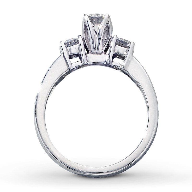 Main Image 2 of Previously Owned Diamond Ring 1 ct tw 14K White Gold