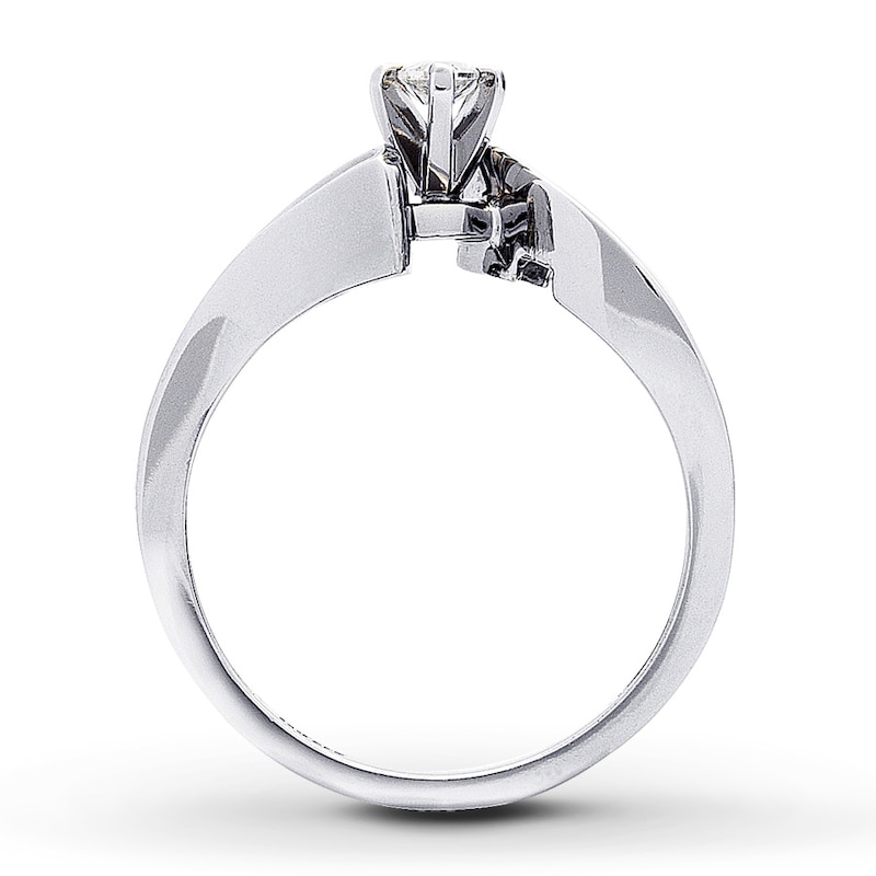 Main Image 2 of Previously Owned Diamond Ring 3/4 ct tw Marquise 14K White Gold