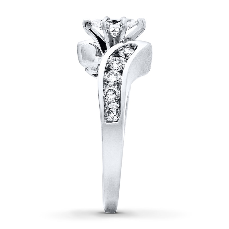 Main Image 3 of Previously Owned Diamond Ring 3/4 ct tw Marquise 14K White Gold