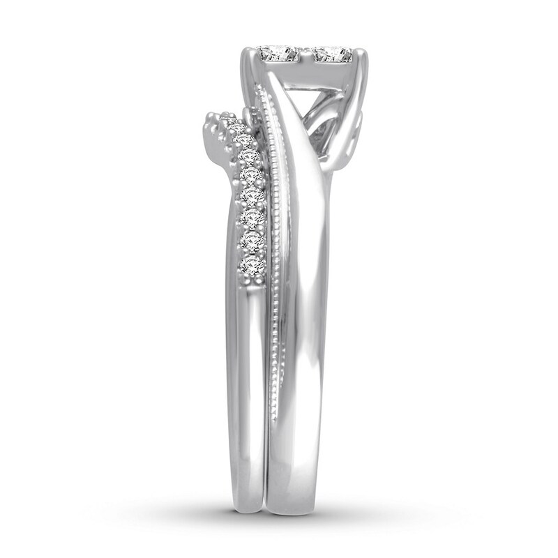 Main Image 2 of Previously Owned Diamond Bridal Set 5/8 ct tw Princess/Round 14K White Gold