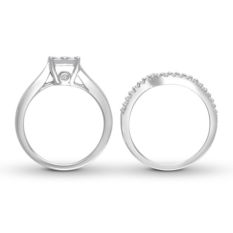 Main Image 3 of Previously Owned Diamond Bridal Set 5/8 ct tw Princess/Round 14K White Gold