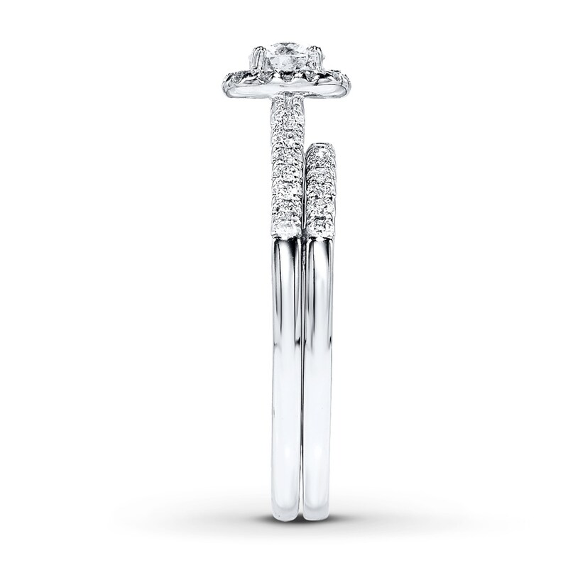 Main Image 3 of Previously Owned Diamond Bridal Set 1/2 ct tw Round-cut 14K White Gold