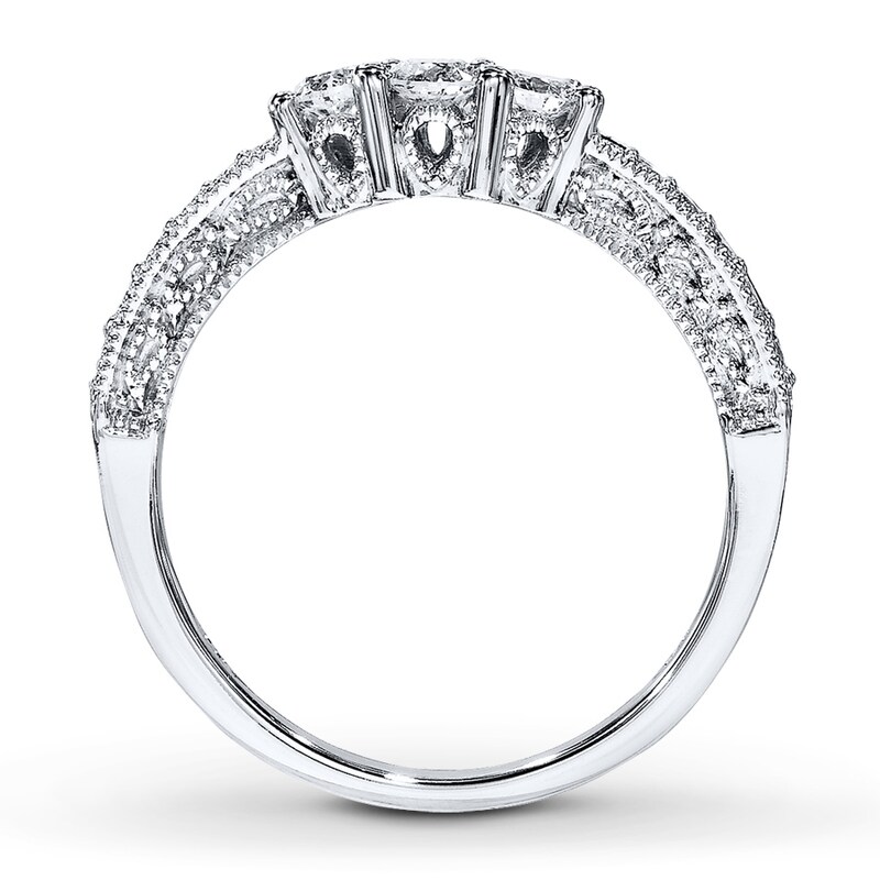 Main Image 2 of Previously Owned Diamond Ring 1/2 ct tw Round-cut 14K White Gold