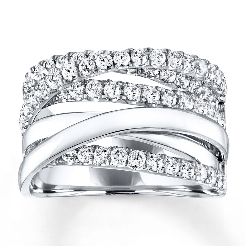 Main Image 1 of Previously Owned Diamond Ring 1-1/2 ct tw Round-cut 14K White Gold