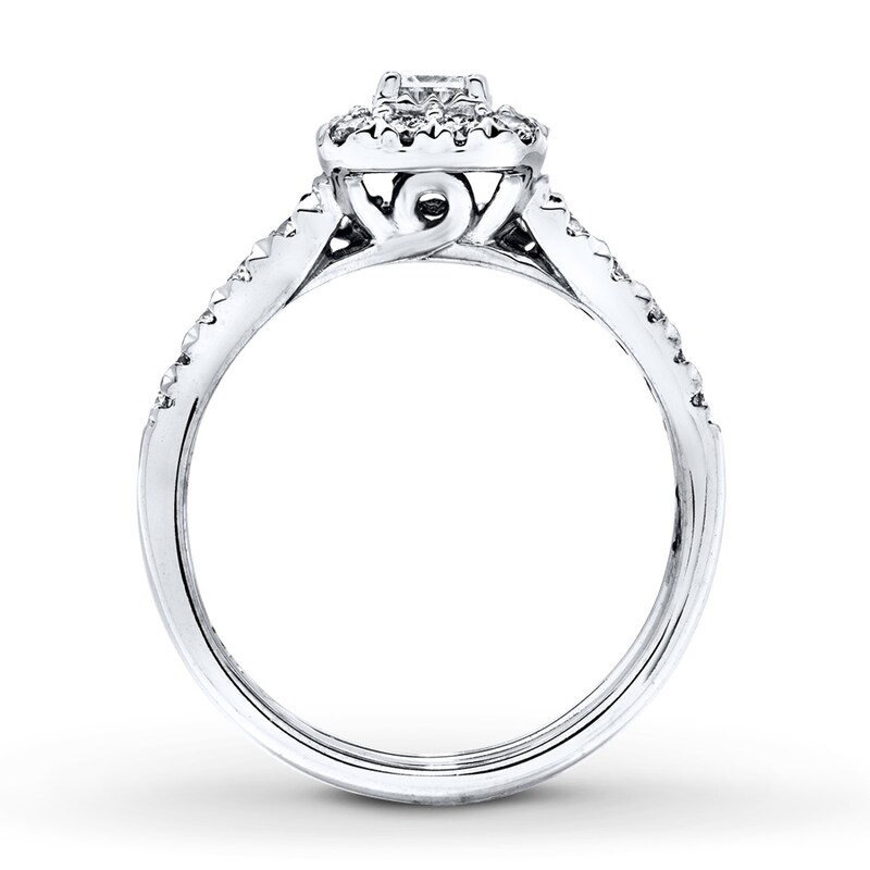Main Image 2 of Previously Owned Diamond Bridal Set 7/8 ct tw Princess/Round 14K White Gold