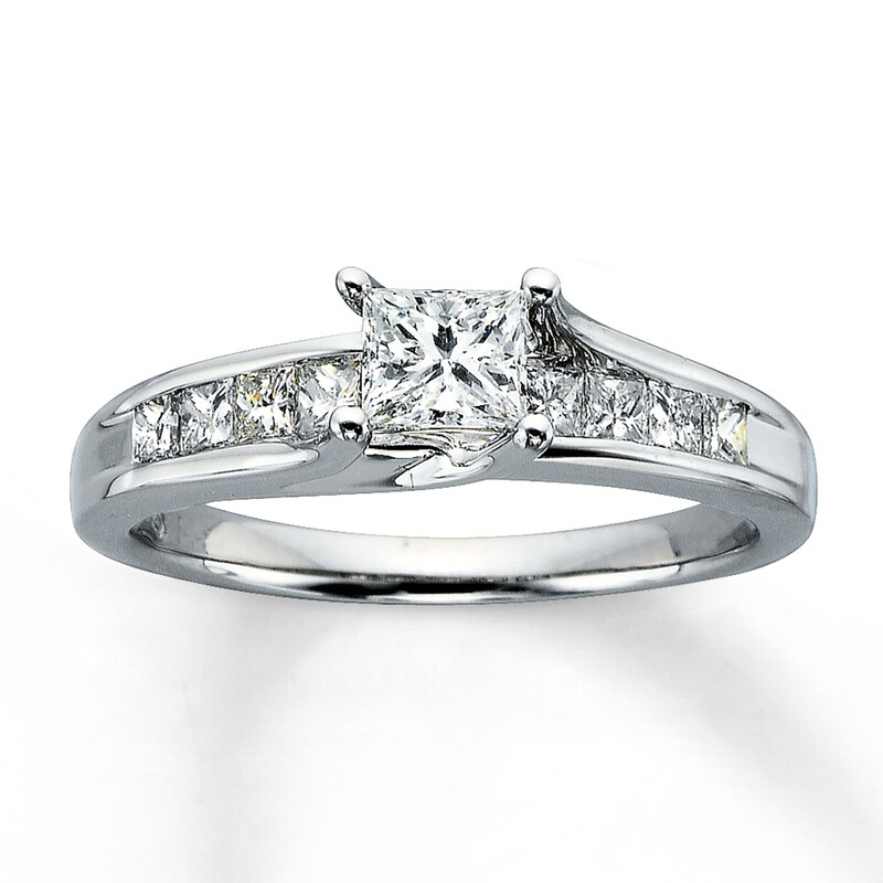 Previously Owned Diamond Engagement Ring 1 ct tw Princess-cut 14K White Gold