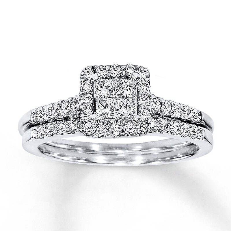 Main Image 1 of Previously Owned Diamond Bridal Set 5/8 ct tw Round/Princess 14K White Gold