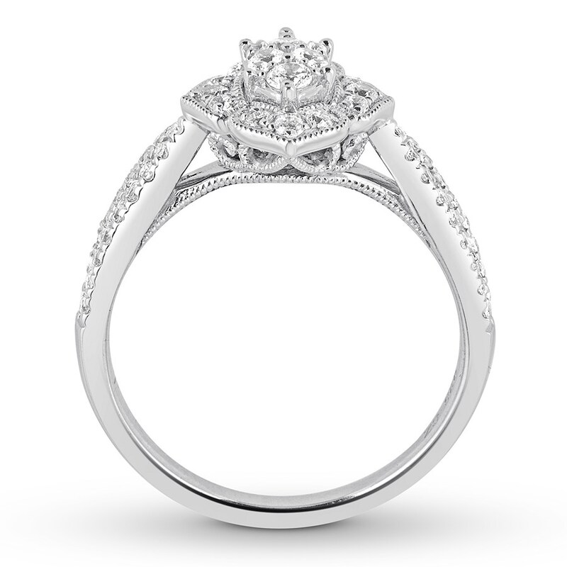 Main Image 2 of Previously Owned Diamond Engagement Ring 1/2 ct tw Round-cut 14K White Gold