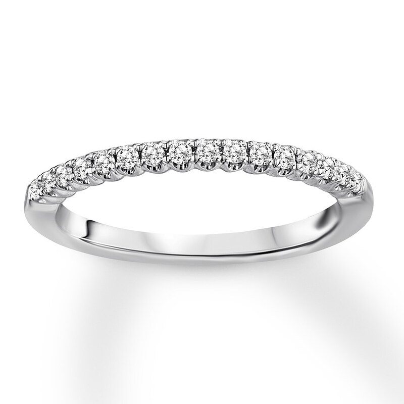 Main Image 1 of Previously Owned Diamond Wedding Band 1/6 ct tw Round 14K White Gold