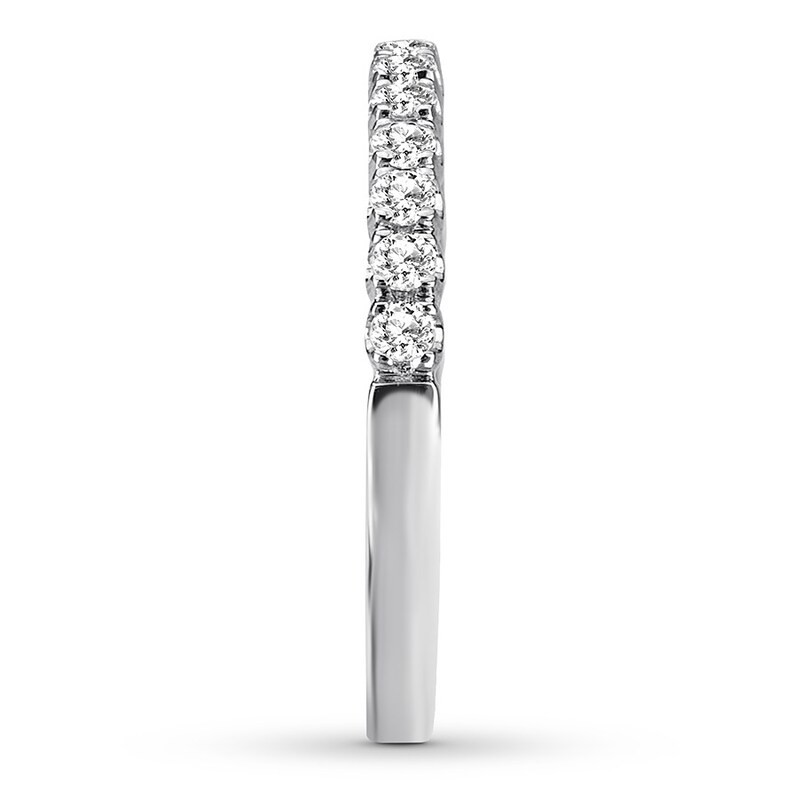 Main Image 3 of Previously Owned Diamond Anniversary Band 1/4 ct tw Round-cut 14K White Gold