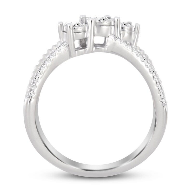 Main Image 4 of Previously Owned Diamond Ring 1/2 ct tw 10K White Gold