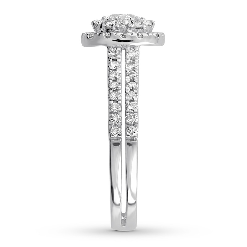 Main Image 3 of Previously Owned Diamond Engagement Ring 7/8 ct tw Round-cut 14K White Gold