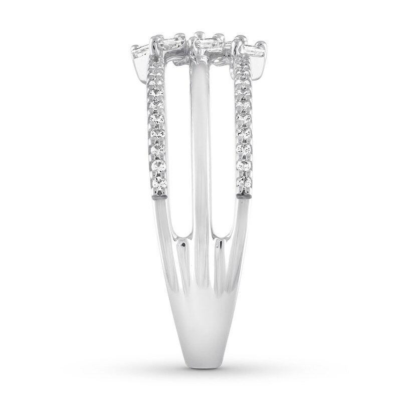 Main Image 2 of Previously Owned Diamond Ring 1/3 carat tw Baguette/Round 10K White Gold/Rhodium