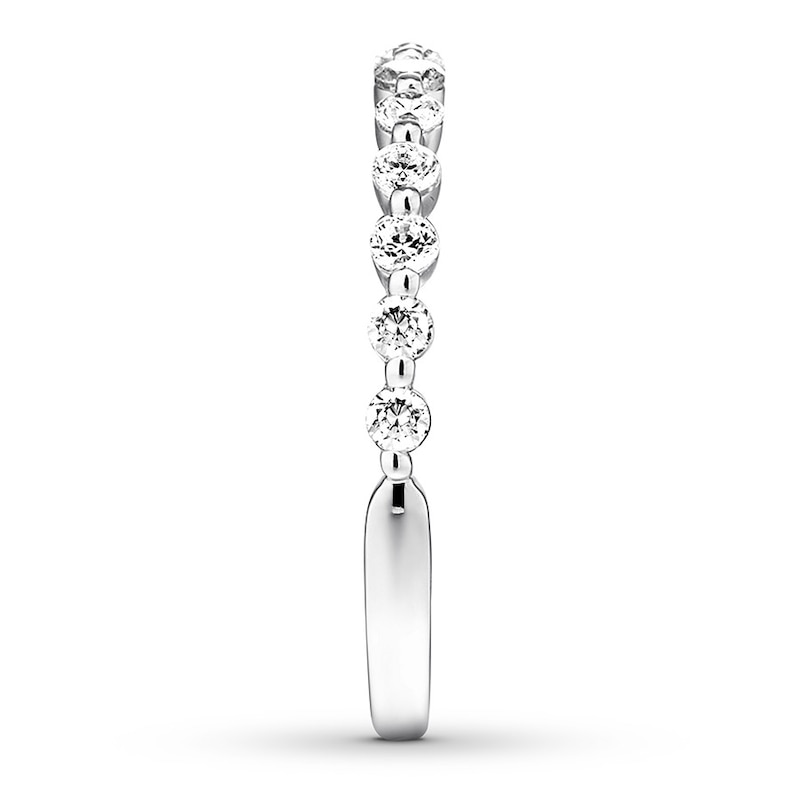 Main Image 3 of Previously Owned Diamond Wedding Band 1/2 carat tw Round 14K White Gold