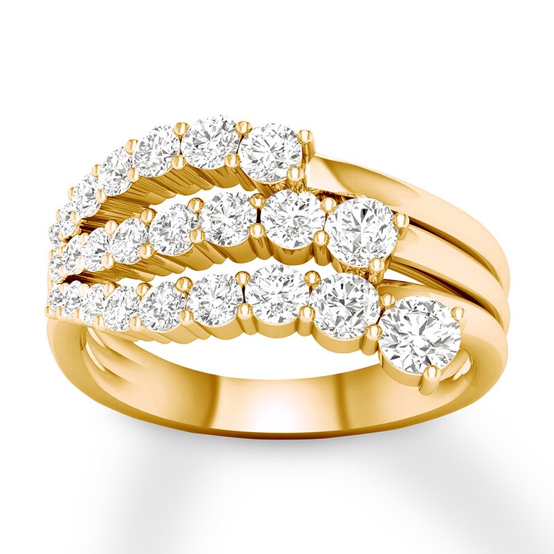Main Image 1 of Previously Owned Diamond Ring 1-1/4 carat tw Round 14K Yellow Gold