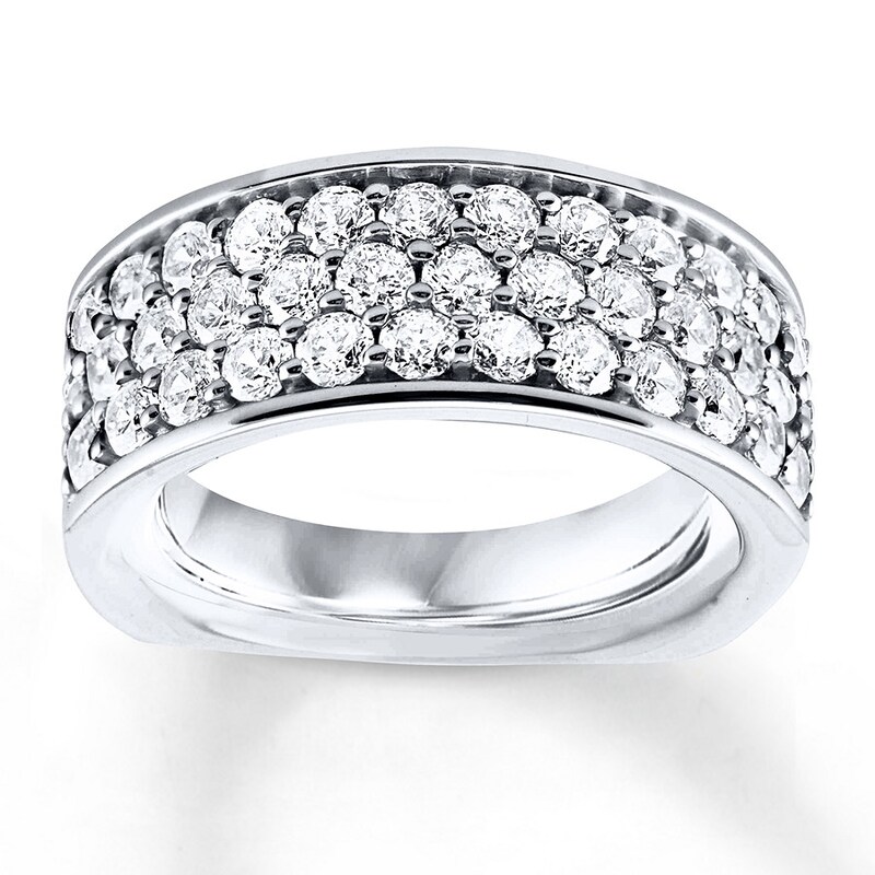 Main Image 1 of Previously Owned Diamond Anniversary Band 1-1/2 ct tw Round 18K White Gold