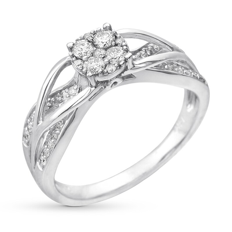 Main Image 4 of Previously Owned Diamond Ring 1/3 ct tw Round 10K White Gold