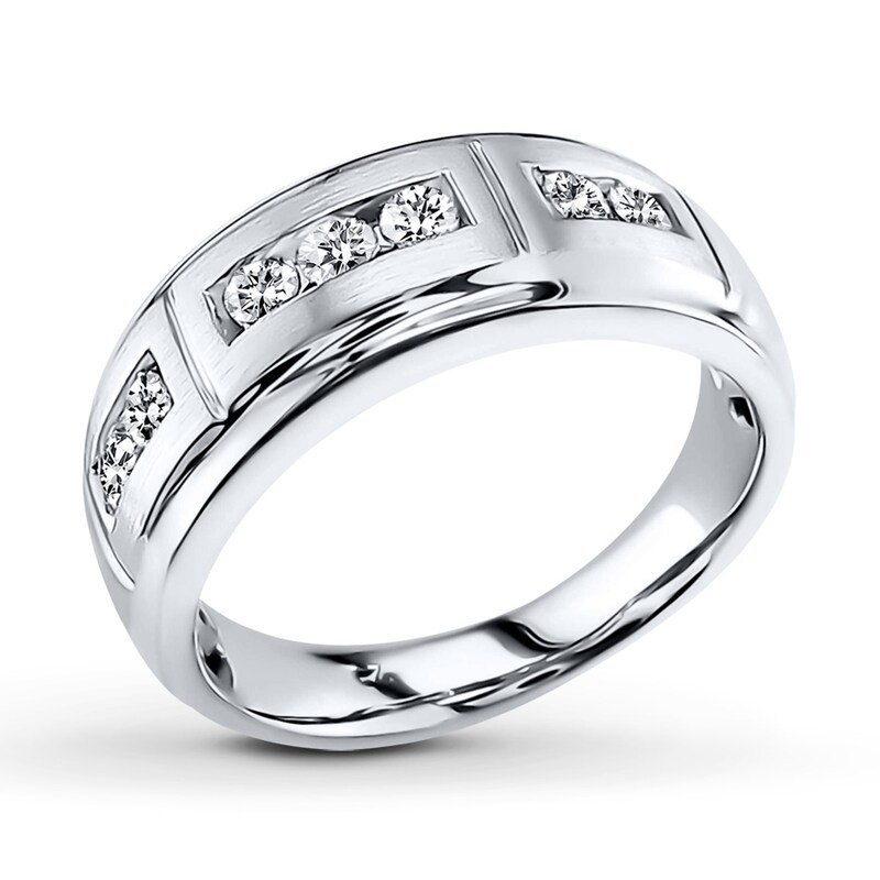 Main Image 4 of Previously Owned Diamond Men's Band 1/2 ct tw Round-cut 14K White Gold
