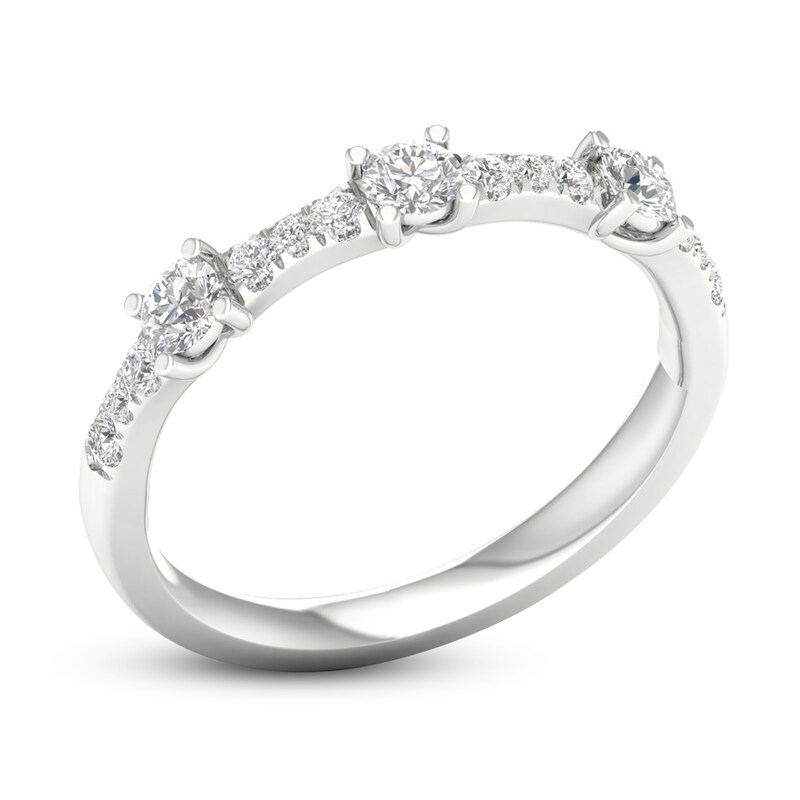 Main Image 4 of Previously Owned Diamond 3-Stone Ring 1/2 ct tw Round 10K White Gold