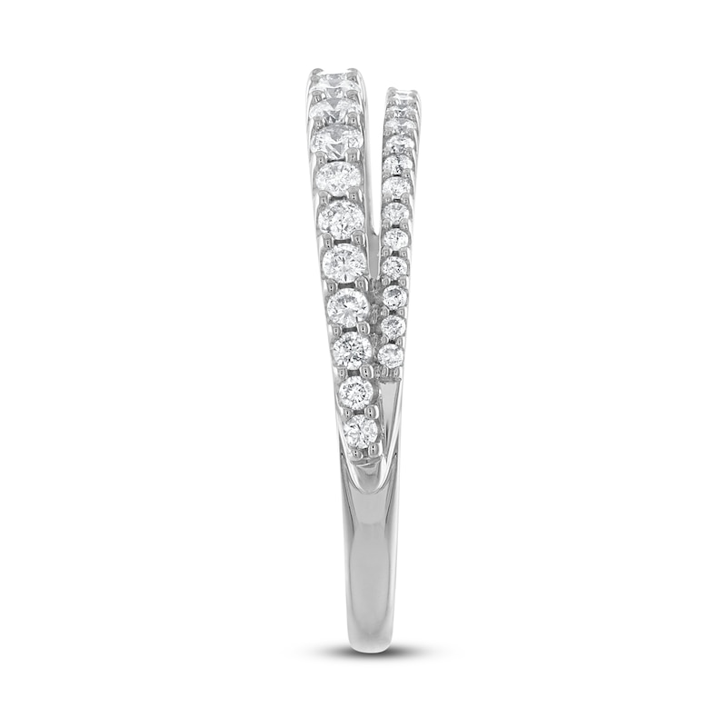 Main Image 2 of Previously Owned Diamond Ring 1/2 ct tw Round 10K White Gold