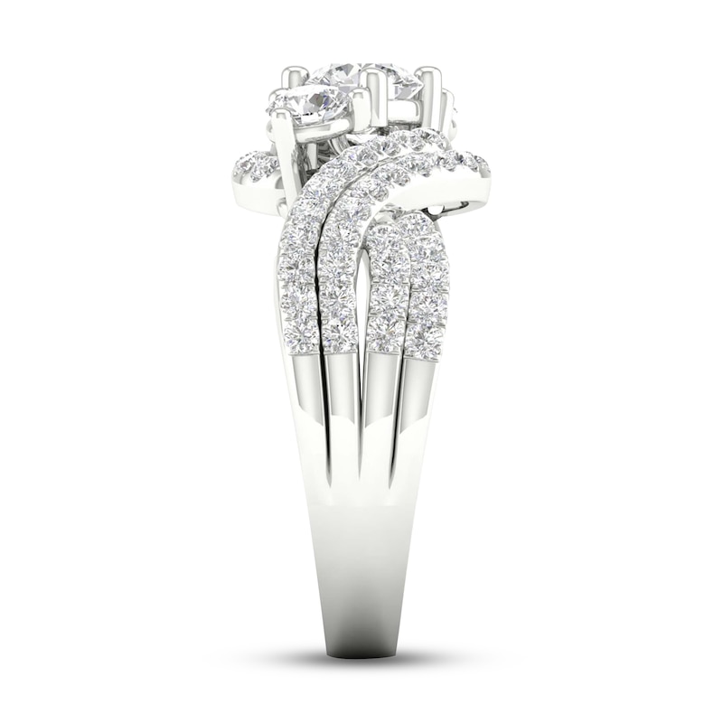 Main Image 3 of Previously Owned Diamond 3-Stone Ring 1-1/3 ct tw Round 14K White Gold