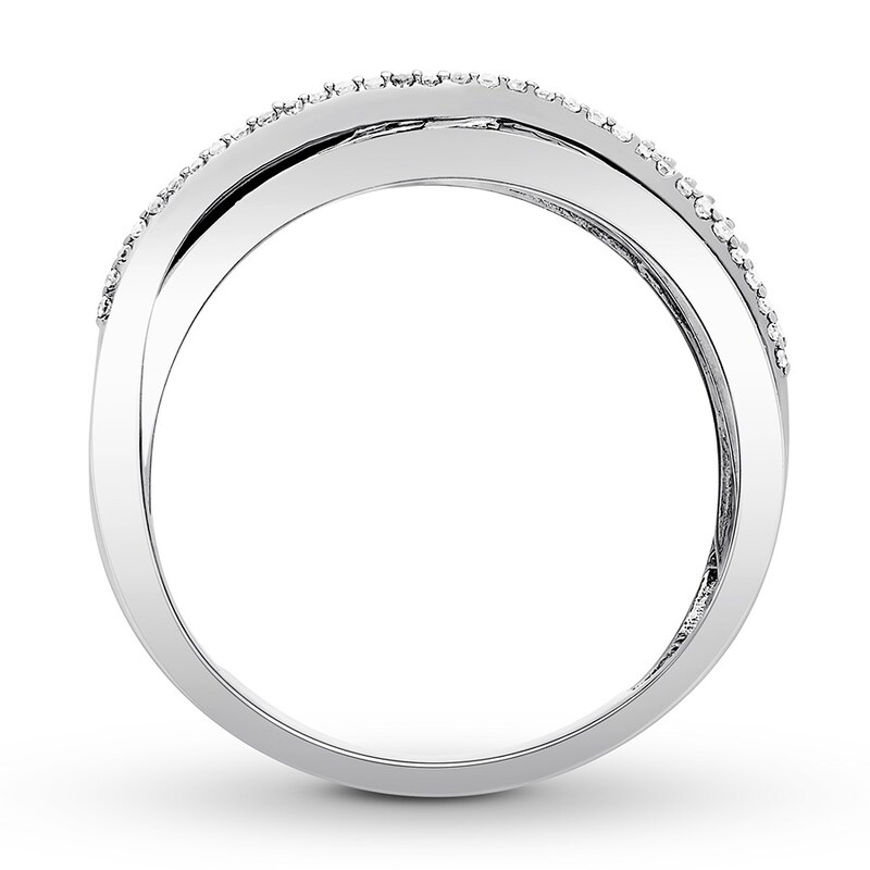 Main Image 2 of Previously Owned Diamond Ring 1/5 carat tw Round 10K White Gold
