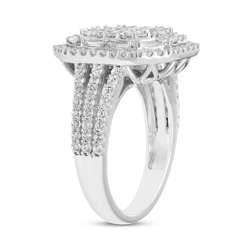 Main Image 2 of Previously Owned Diamond Ring 1-1/2 ct tw Round/Baguette 14K White Gold