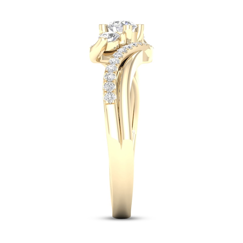 Main Image 3 of Previously Owned Diamond 3-Stone Ring 1/2 ct tw Round 10K Yellow Gold