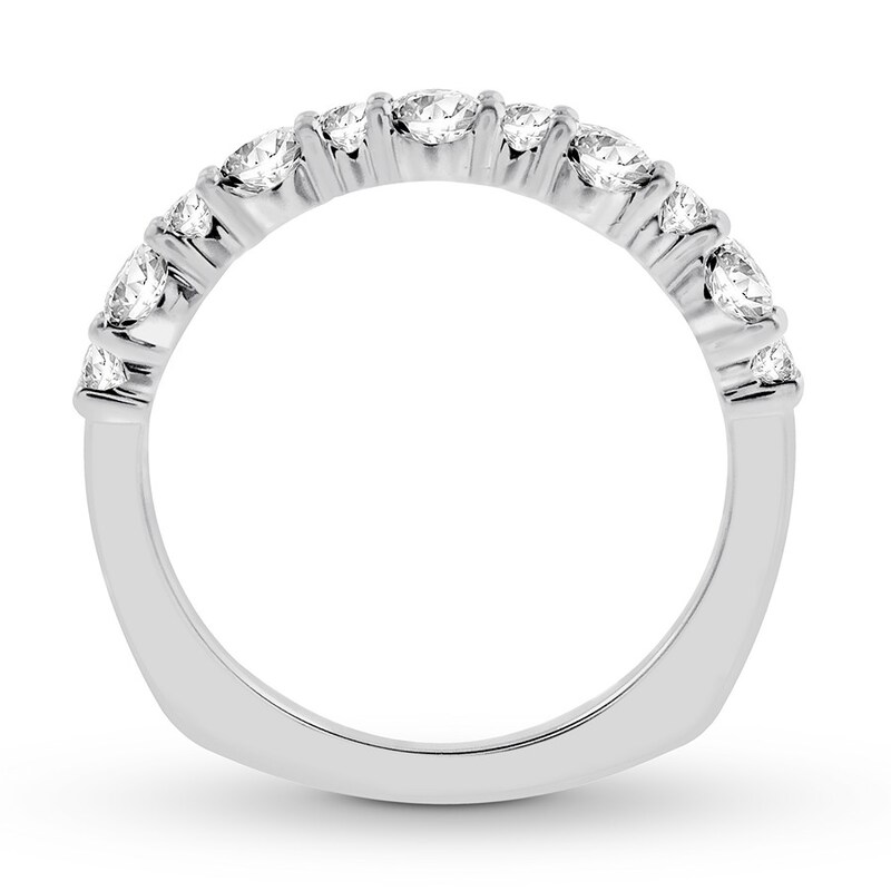 Previously Owned Hearts Desire Anniversary Band 3/4 cttw Diamonds 18K