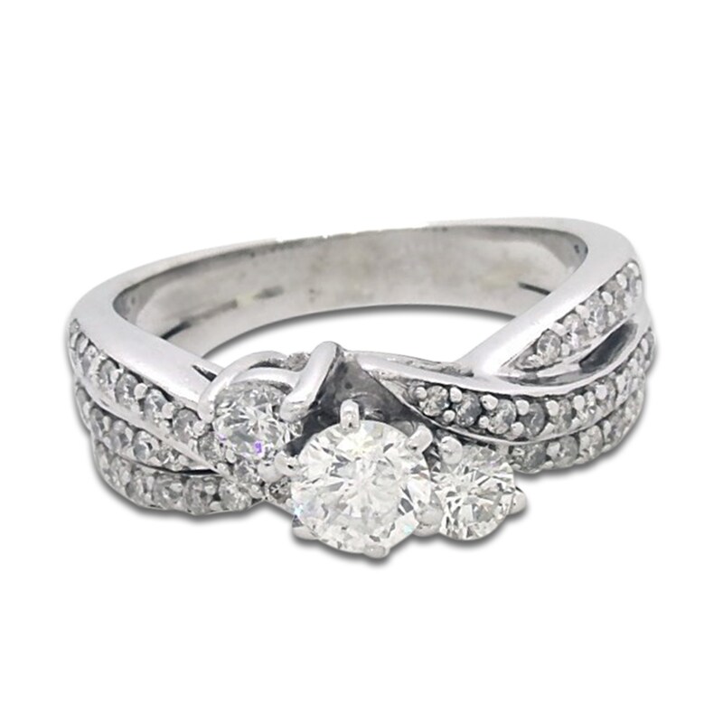 Main Image 1 of Previously Owned Diamond Bridal Set 1 ct tw Round 14K White Gold