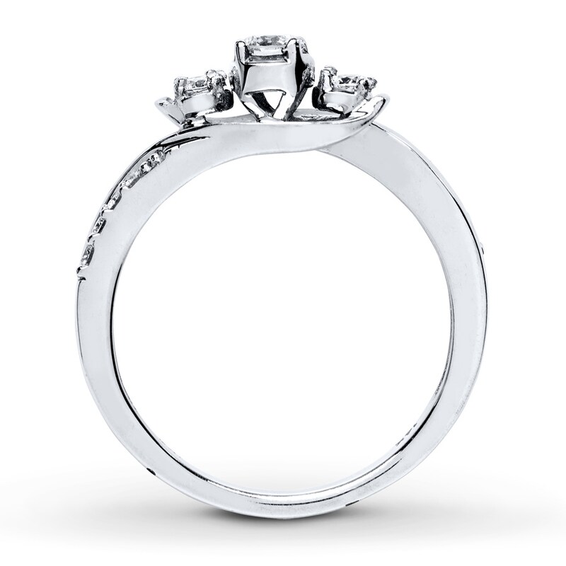 Main Image 2 of Previously Owned Diamond Three-Stone Ring 1/3 ct tw Round-cut 14K White Gold