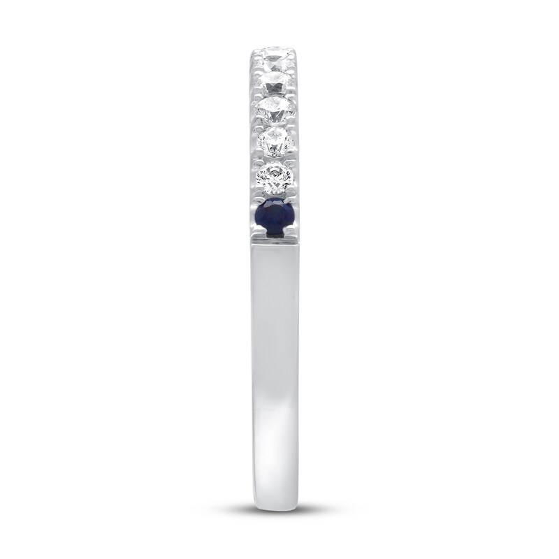 Main Image 2 of Previously Owned Vera Wang WISH Wedding Band 3/8 ct tw Diamonds 14K White Gold