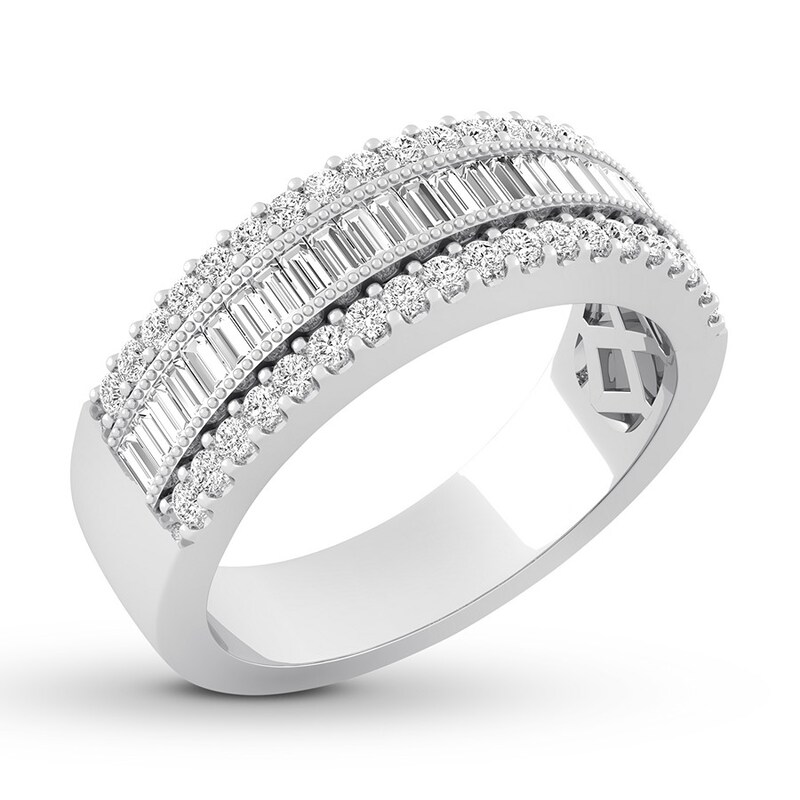 Main Image 4 of Previously Owned Diamond Anniversary Band 5/8 ct tw Baguette/Round 14K White Gold