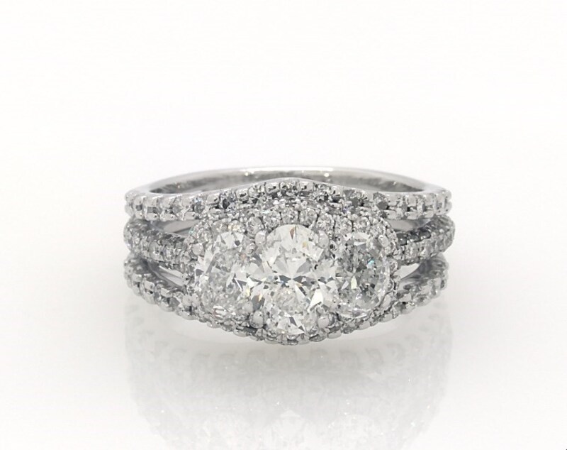 Main Image 1 of Previously Owned Oval & Round-Cut Bridal Set 2-7/8 ct tw 14K White Gold