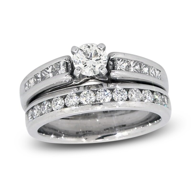 Main Image 1 of Previously Owned Diamond Bridal Set 1-1/3 ct tw 14K White Gold