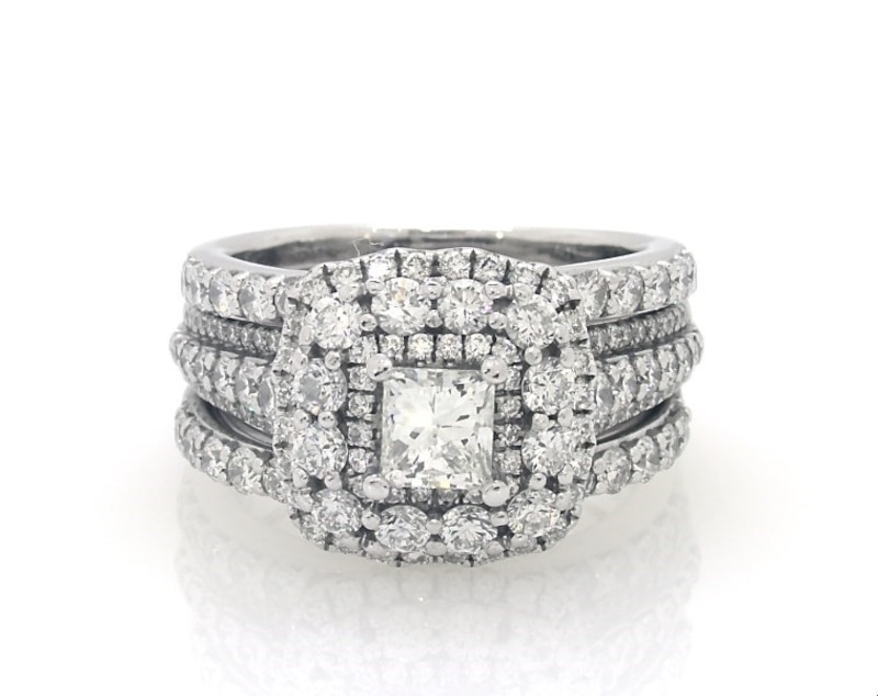 Main Image 1 of Previously Owned Princess and Round-Cut Diamond Bridal Set 3-1/3 ct tw 14K White Gold