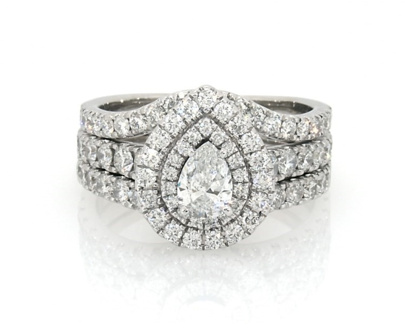 Main Image 1 of Previously Owned Pear & Round-Cut Diamond Bridal Set 2-1/2 ct tw 14K White Gold