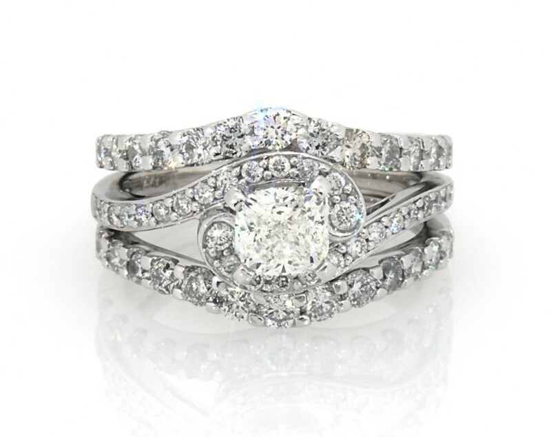 Main Image 1 of Previously Owned Diamond Bridal Set 1-7/8 ct tw 14K White Gold