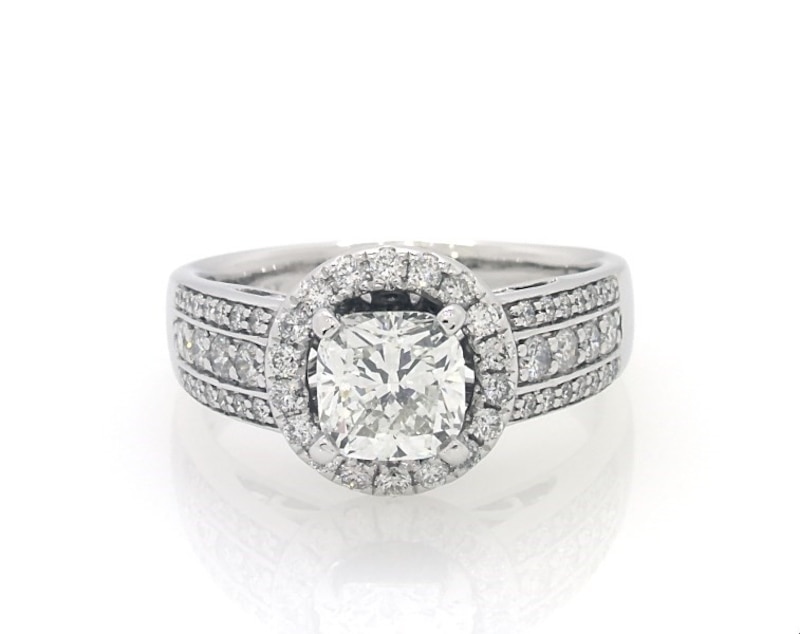 Previously Owned Cushion & Round-Cut Diamond Bridal Set 2-1/5 ct tw 14K White Gold