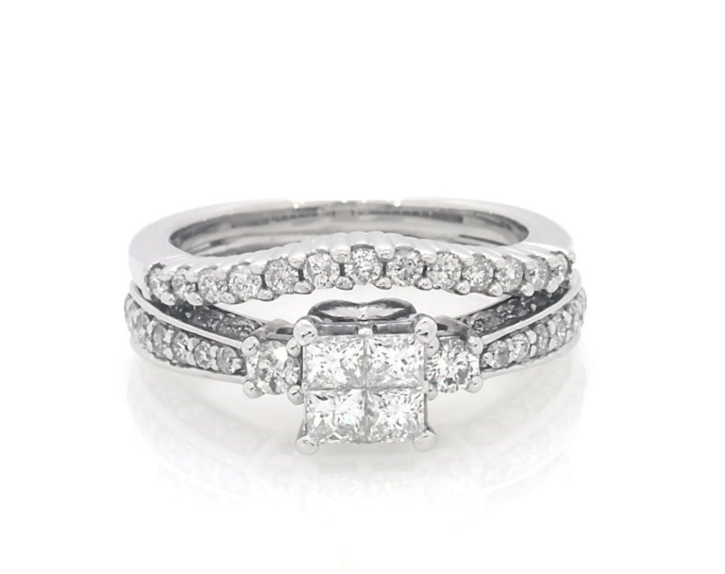 Main Image 1 of Previously Owned Princess-Cut Quad Diamond Bridal Set 7/8 ct tw 10K White Gold Size 3.75