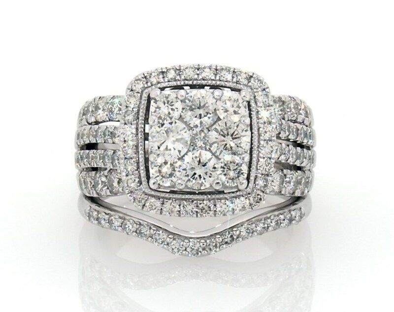 Main Image 1 of Previously Owned Diamond Bridal Set 3-1/4 ct tw 14K White Gold