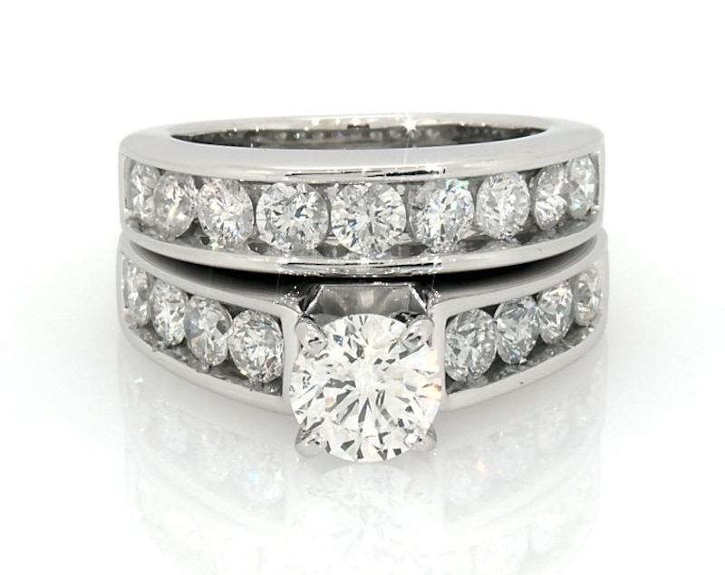 Main Image 1 of Previously Owned Diamond Bridal Set 3 ct tw 14K White Gold
