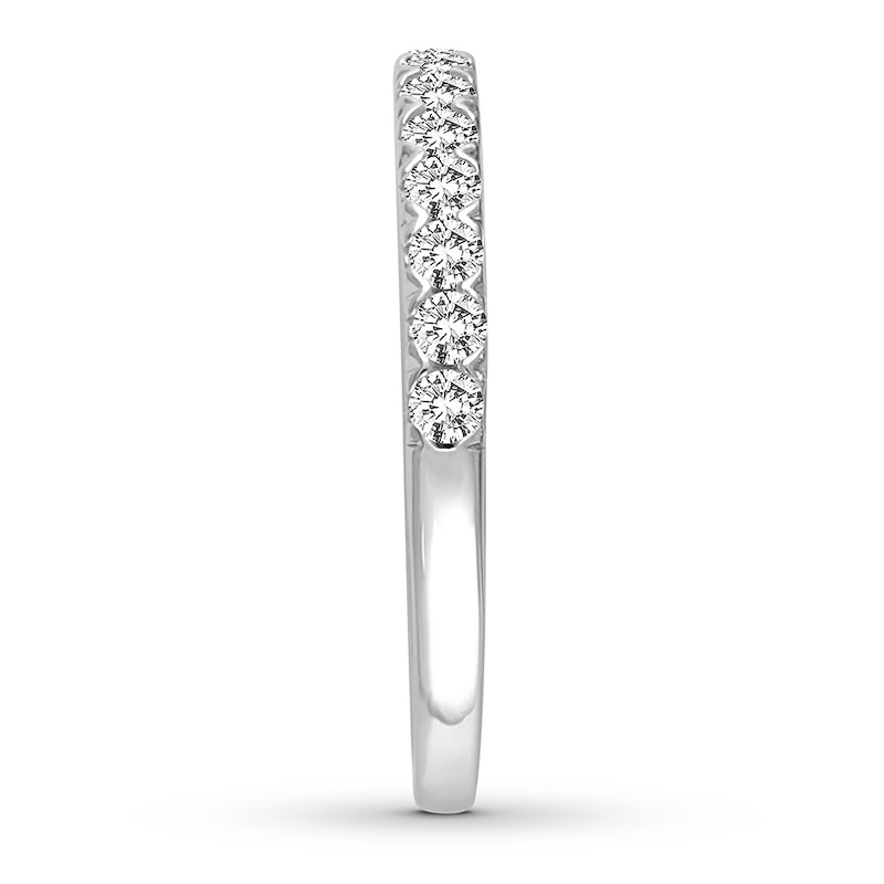 Main Image 3 of Previously Owned Diamond Wedding Band 1/2 carat tw Round 14K White Gold