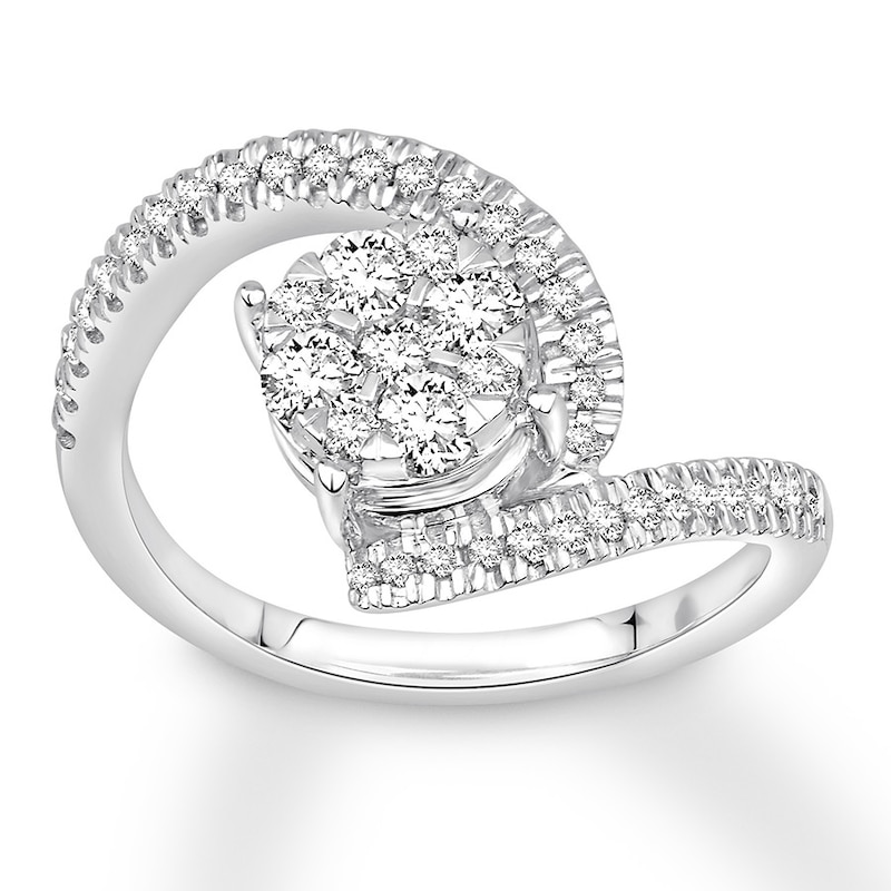 Main Image 1 of Previously Owned Diamond Engagement Ring 3/4 ct tw Round-cut 14K White Gold